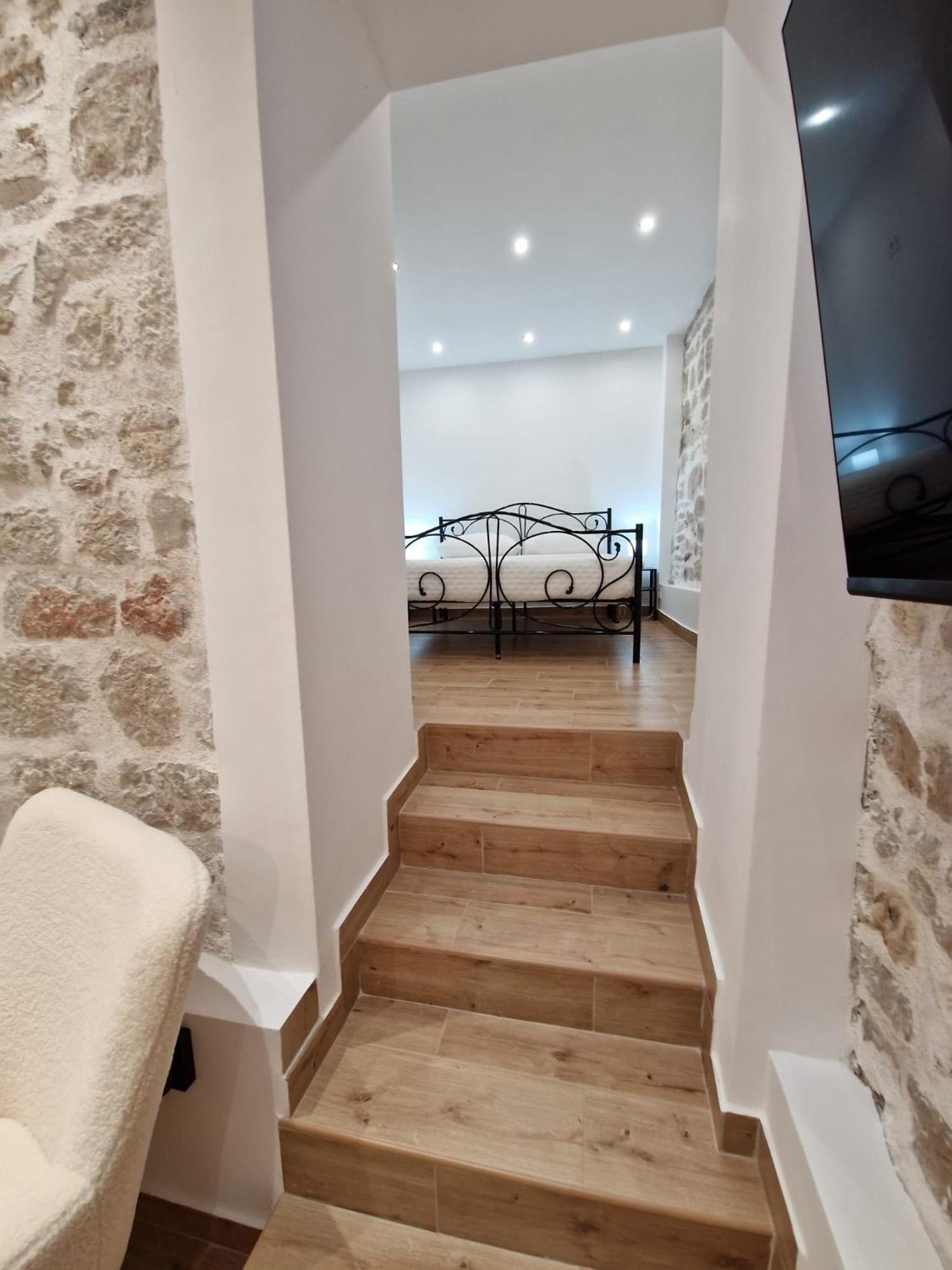 Small House Saint Michael Sibenik Ngoại thất bức ảnh
